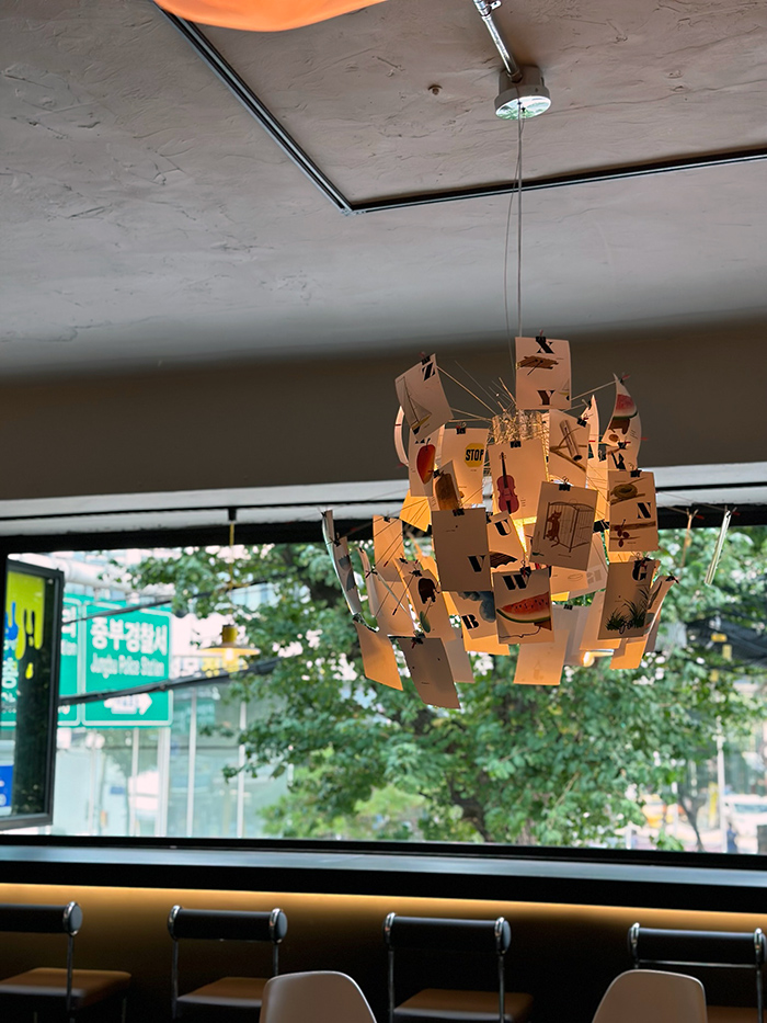 을지로 신상 카페 을지작업 낮에는 커피, 저녁엔 칵테일바