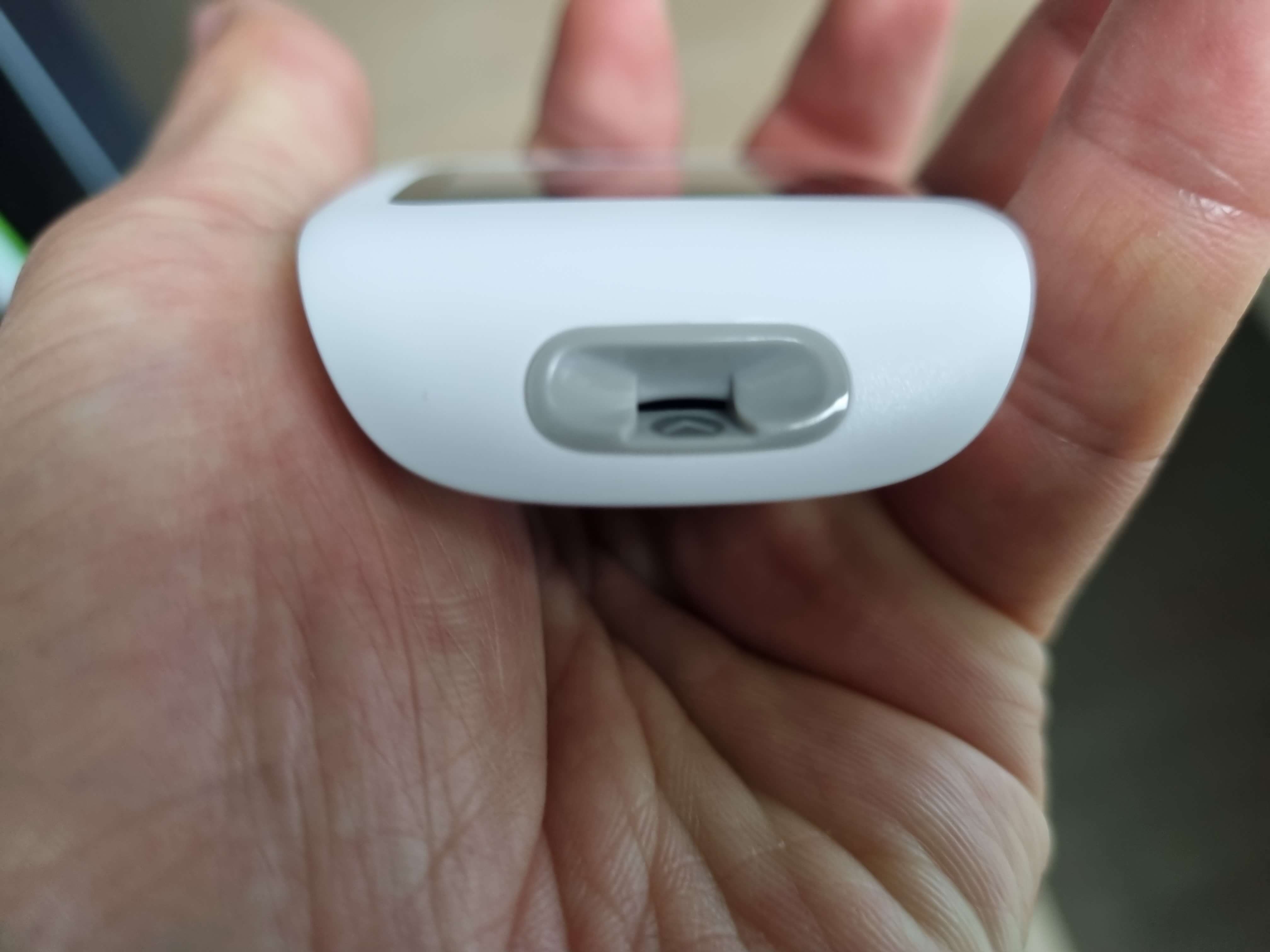 혈당측정-시험지-넣는곳