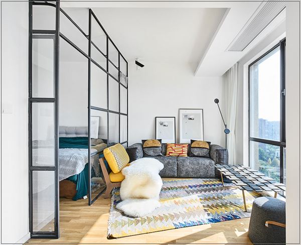 파티션으로-나뉜-거실