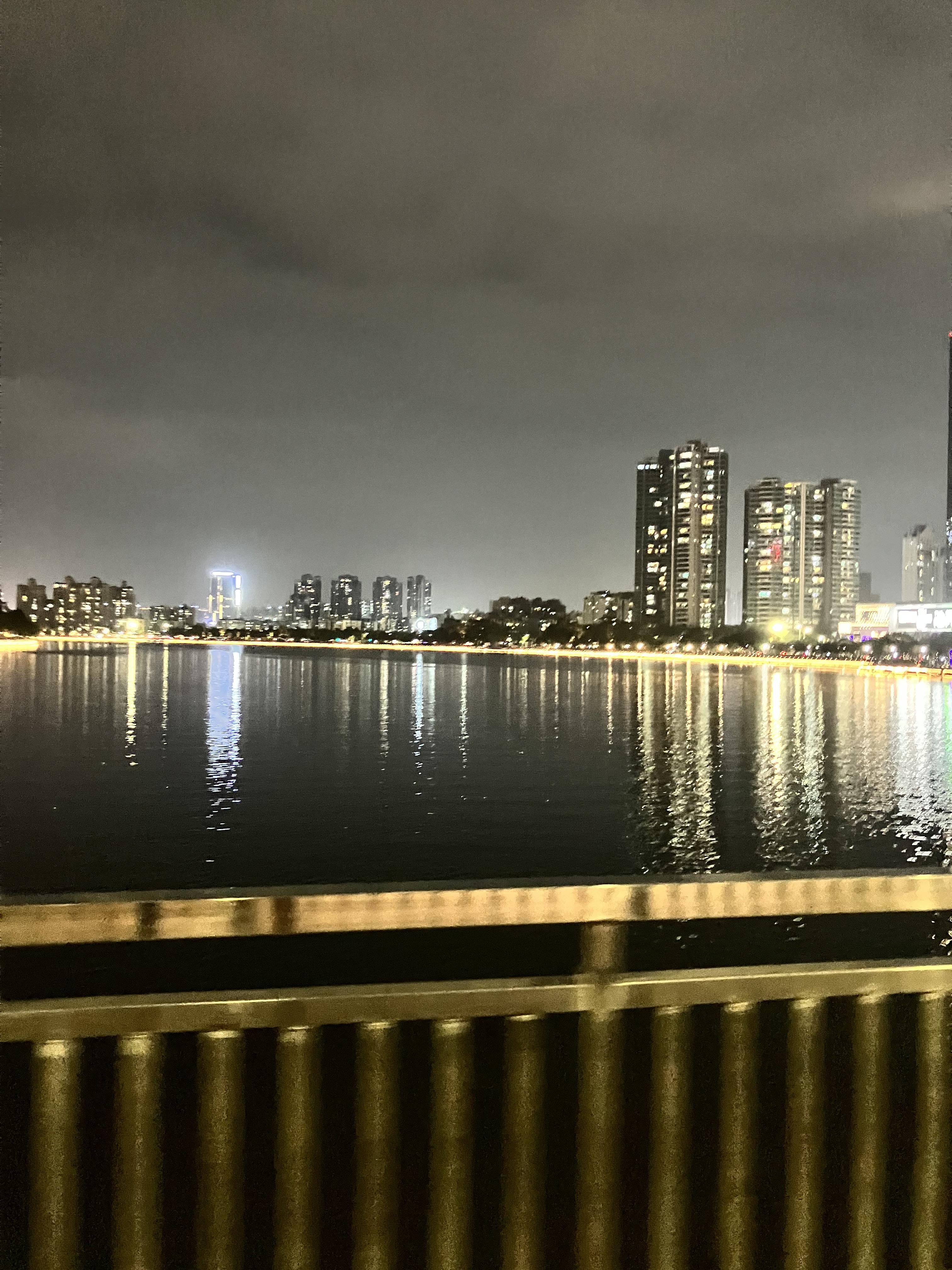 중국에서 자전거타고 가서 찍어 본 광경 