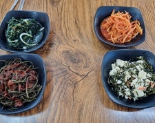 바다내음-물씬나는-반찬4개