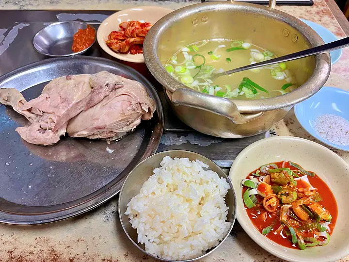 나혼자산다 나혼산 악동뮤지션 악뮤 이찬혁 칼국수, 백숙 백반, 통닭백반 맛있는 식당 사랑방칼국수 충무로 을지로 맛집 가격 위치 어디