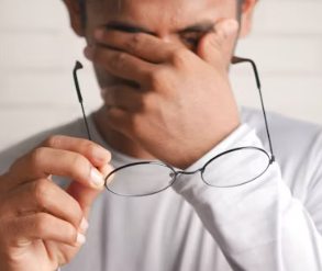 만성 두통 진단기준 합병증 관리 방법