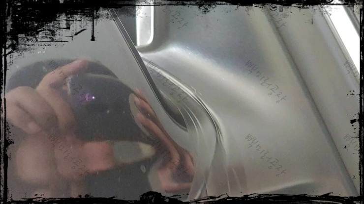 아우디 Q5 사이드미러 목파손 테이프 임시 수리 위험