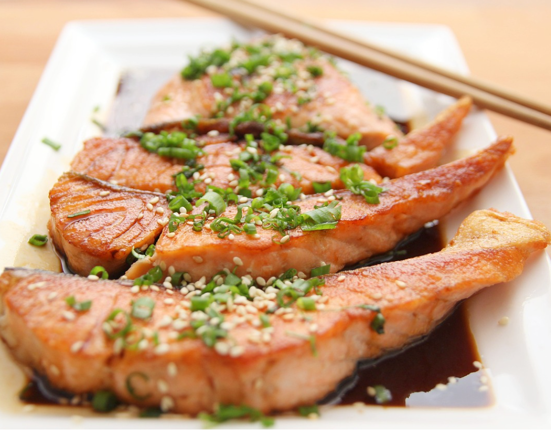 혈압-낮추는-음식-생선