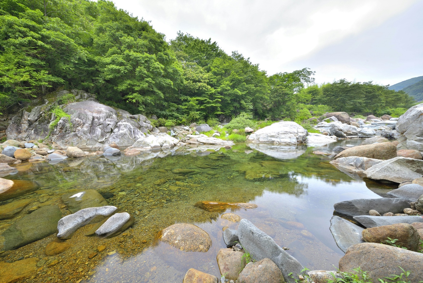 4. 경남 산천군 – 해뜨는펜션