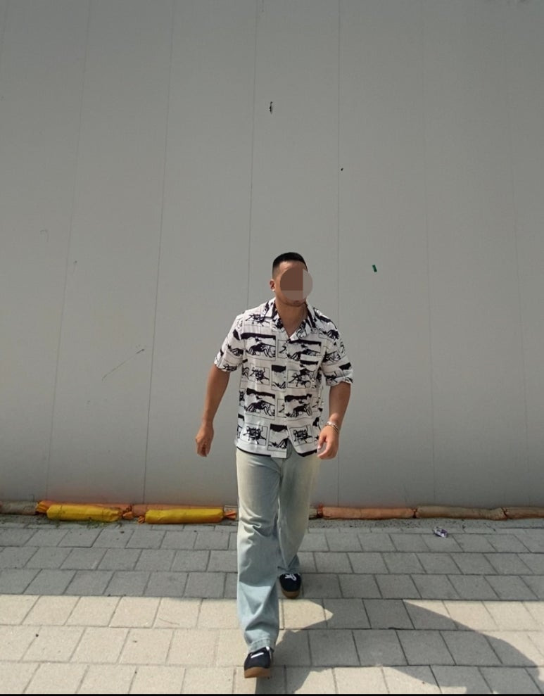데일리룩('26. 7. 17.)매스노운 앤트 오버핏 반팔 하와이안 셔츠, 에러스익셉티드 연청 데님팬츠, 컨버스 올스타 클래식 트레이너 옥스 스웨이드, 섹스토 팔찌, 서지컬스틸 팔찌