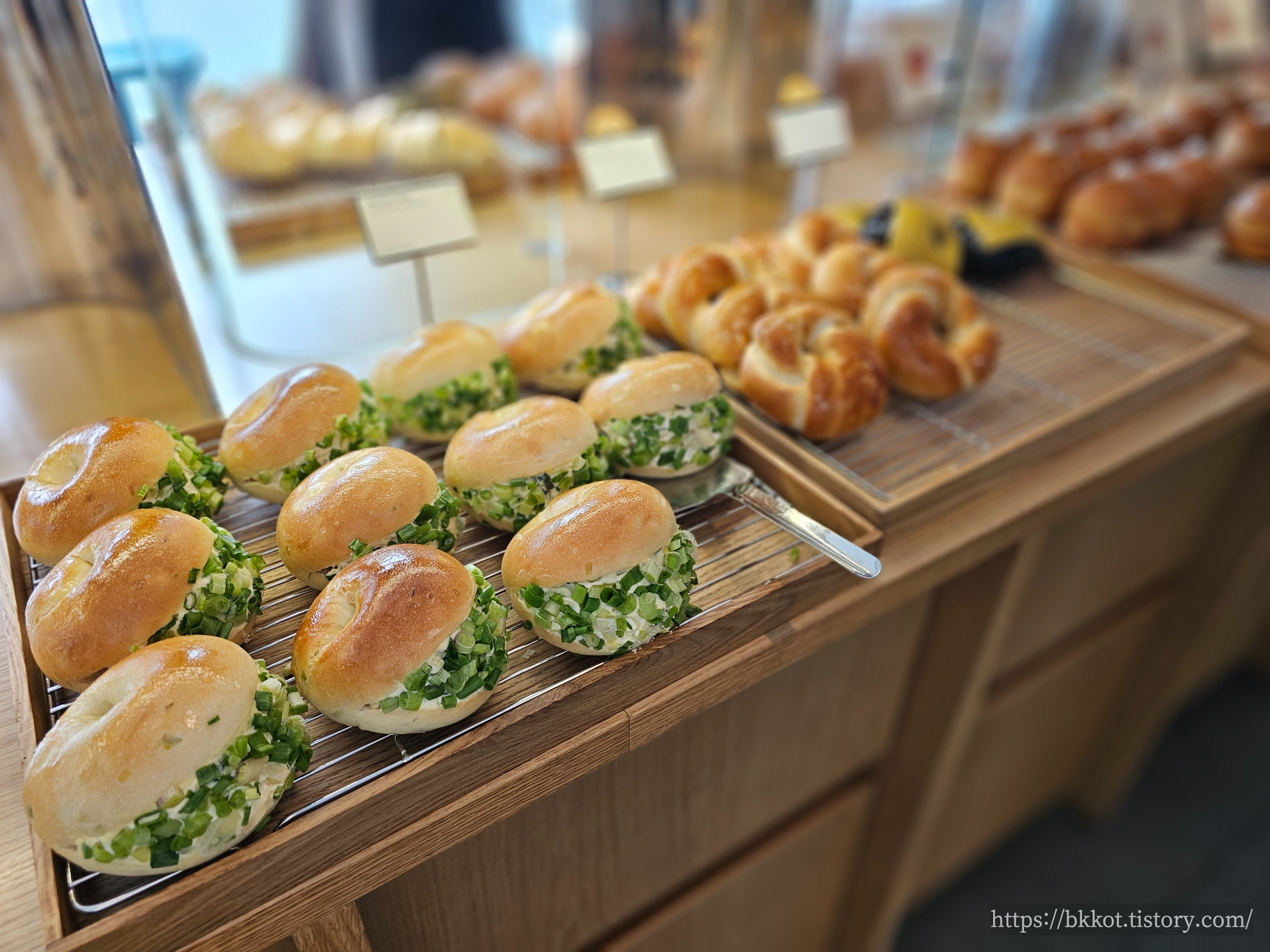 광교 대형카페 르디투어