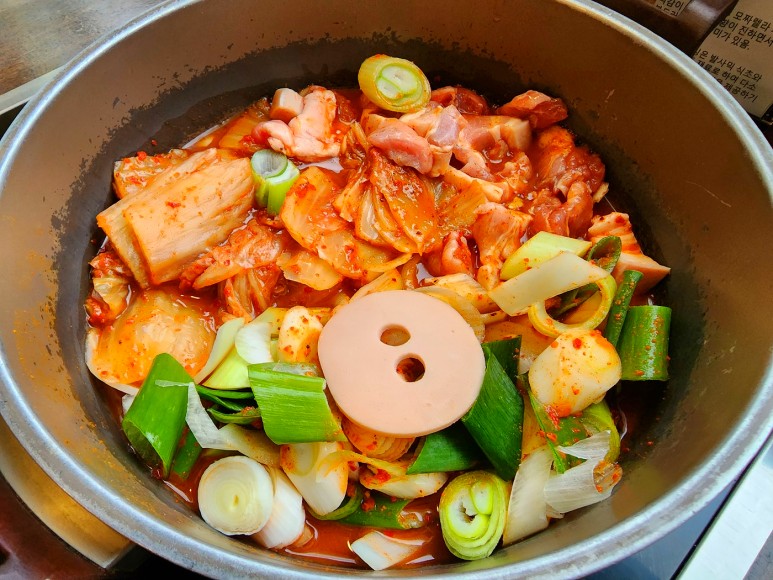 백반기행-광희-부천-짜글이-사진