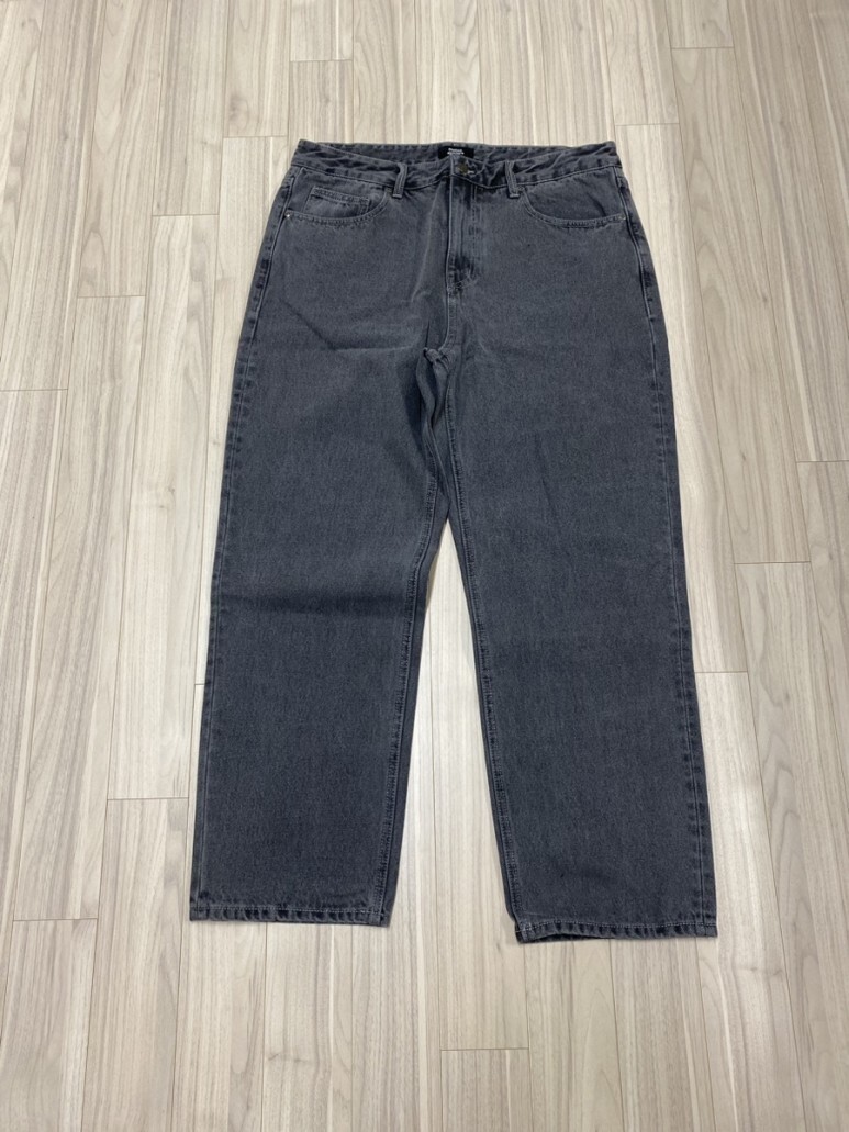 무신사스탠다드 무탠다드 레귤러 핏 데님 팬츠 [그레이] REGULAR FIT DENIM PANTS [GREY]