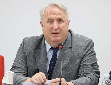 인요한 수술 청탁 논란 이유 배경