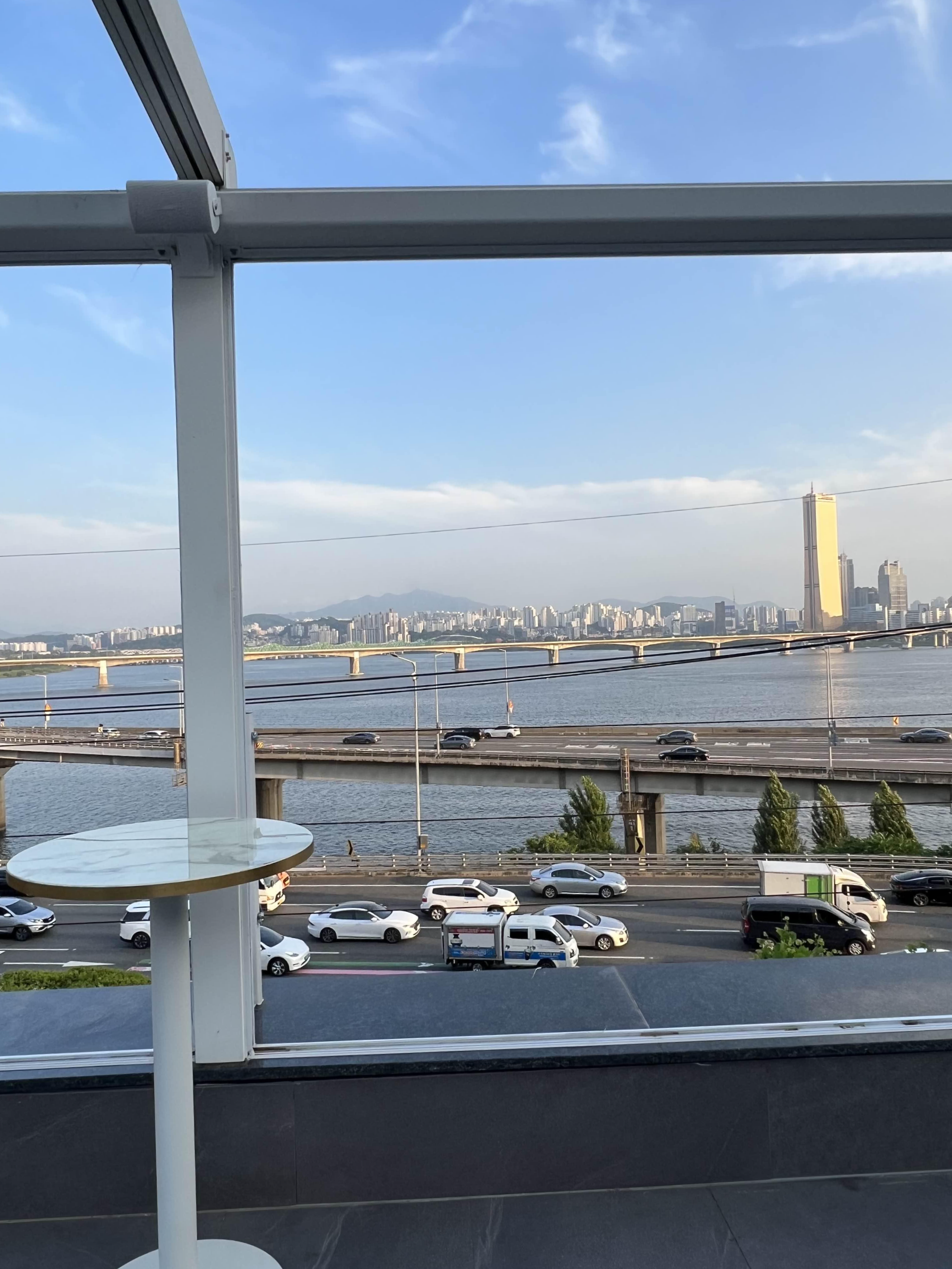 마포 한강뷰 레스토랑 위플 루프탑 바~ 마포에서 와인 마신다면 추천