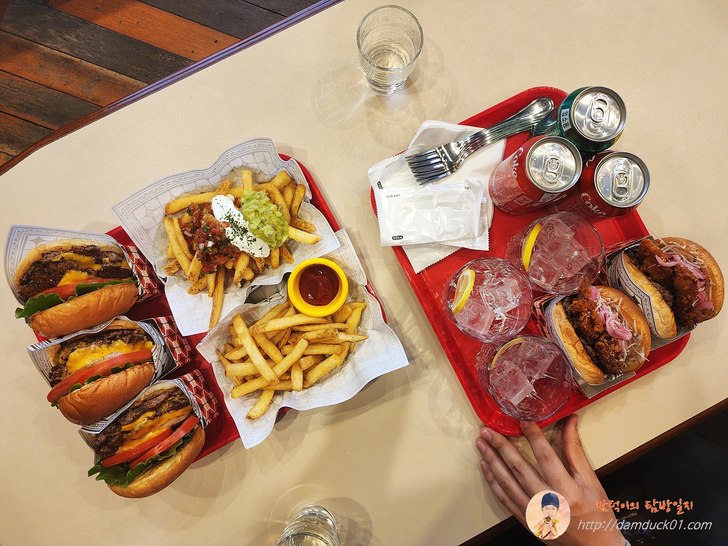 햄버거, 프렌치 프라이즈, 멕시칸 프라이즈