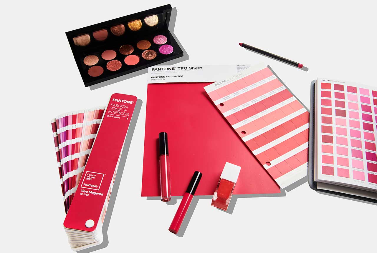 팬톤 올해의 컬러 비바 마젠타 라이프스타일 픽