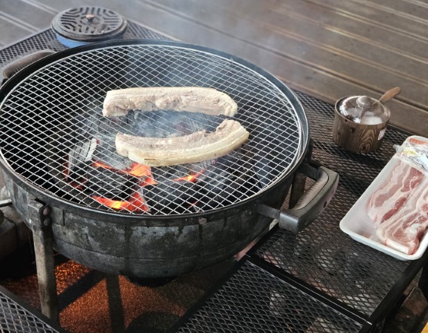 삼겹살 숯불구이