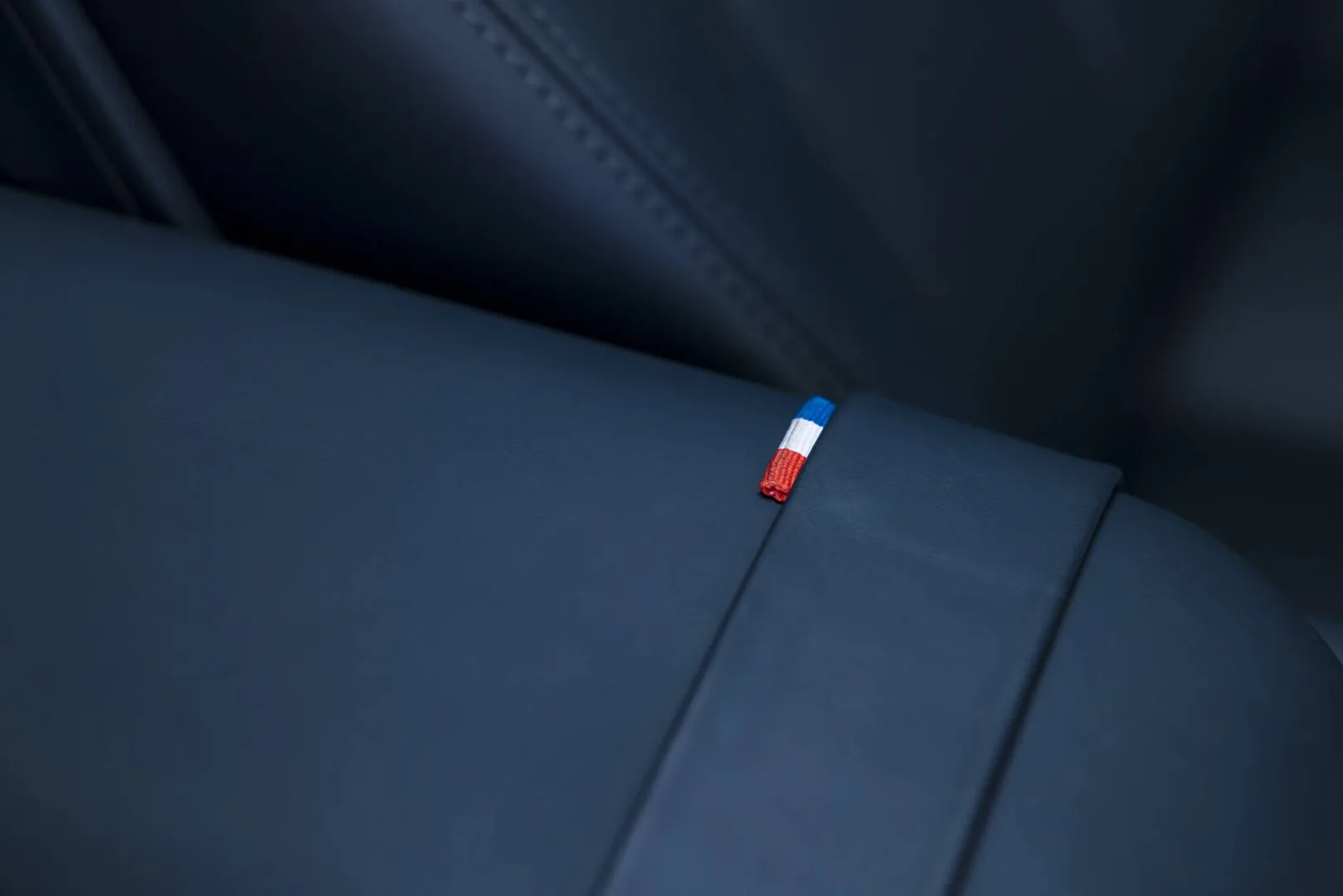 르노 라팔 프레지덴셜 차량 이미지