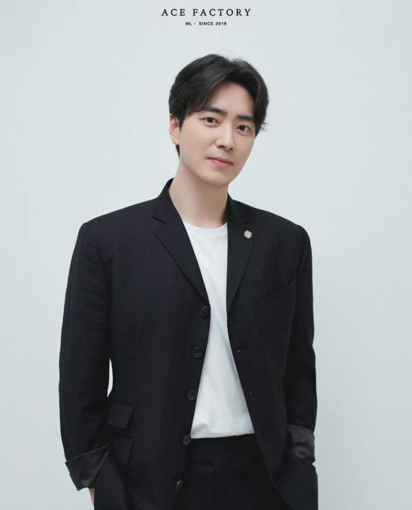 배우 이준혁 프로필