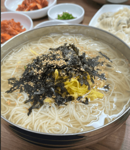 2025년 5월 5일 SBS 생활의 달인 은둔식달 방송 맛집 총정리! 평택 빈혜원 볶음밥&amp;#44; 인천 옥수 잔치국수 위치&amp;#44; 운영시간&amp;#44; 웨이팅&amp;#44; 주차까지 완벽 안내