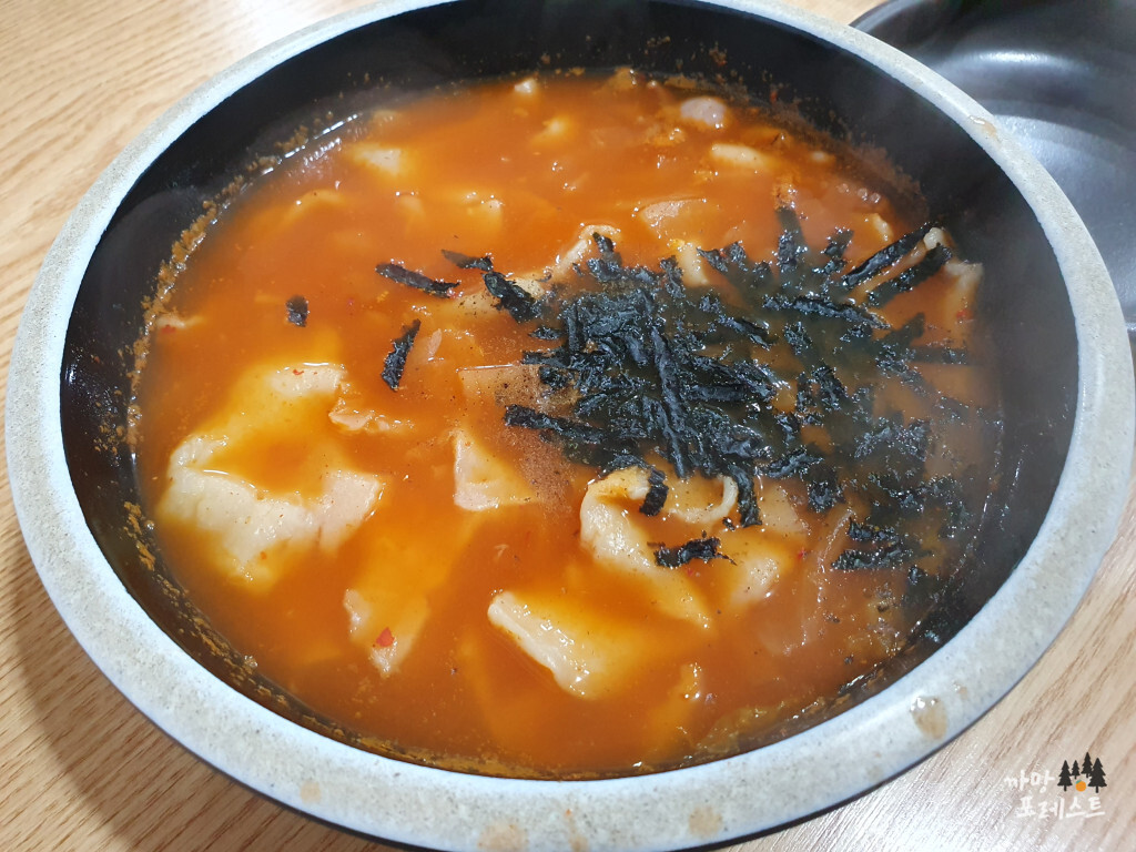 정선 수제비가 김치 수제비