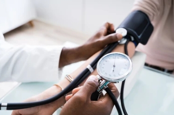 고혈압의 발생원인과 음식과의 관계 및 해결방법 소개