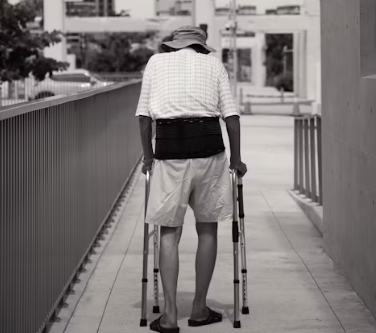 만성요통 원인 초기 증상 예방 운동법