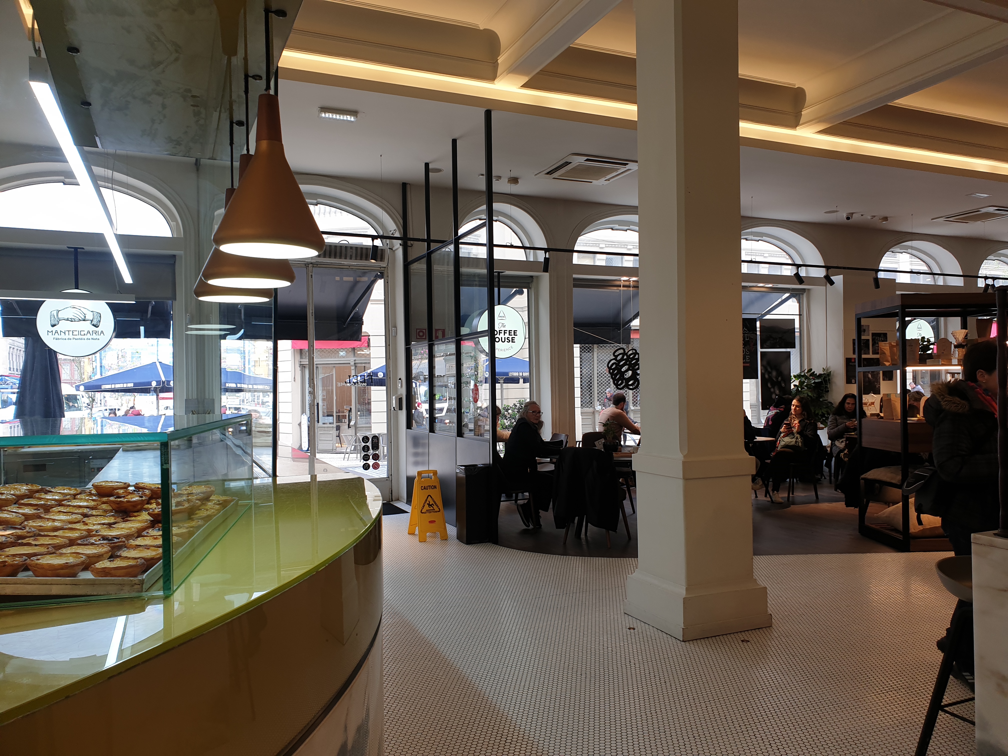 포르투 더 커피 하우스 내부