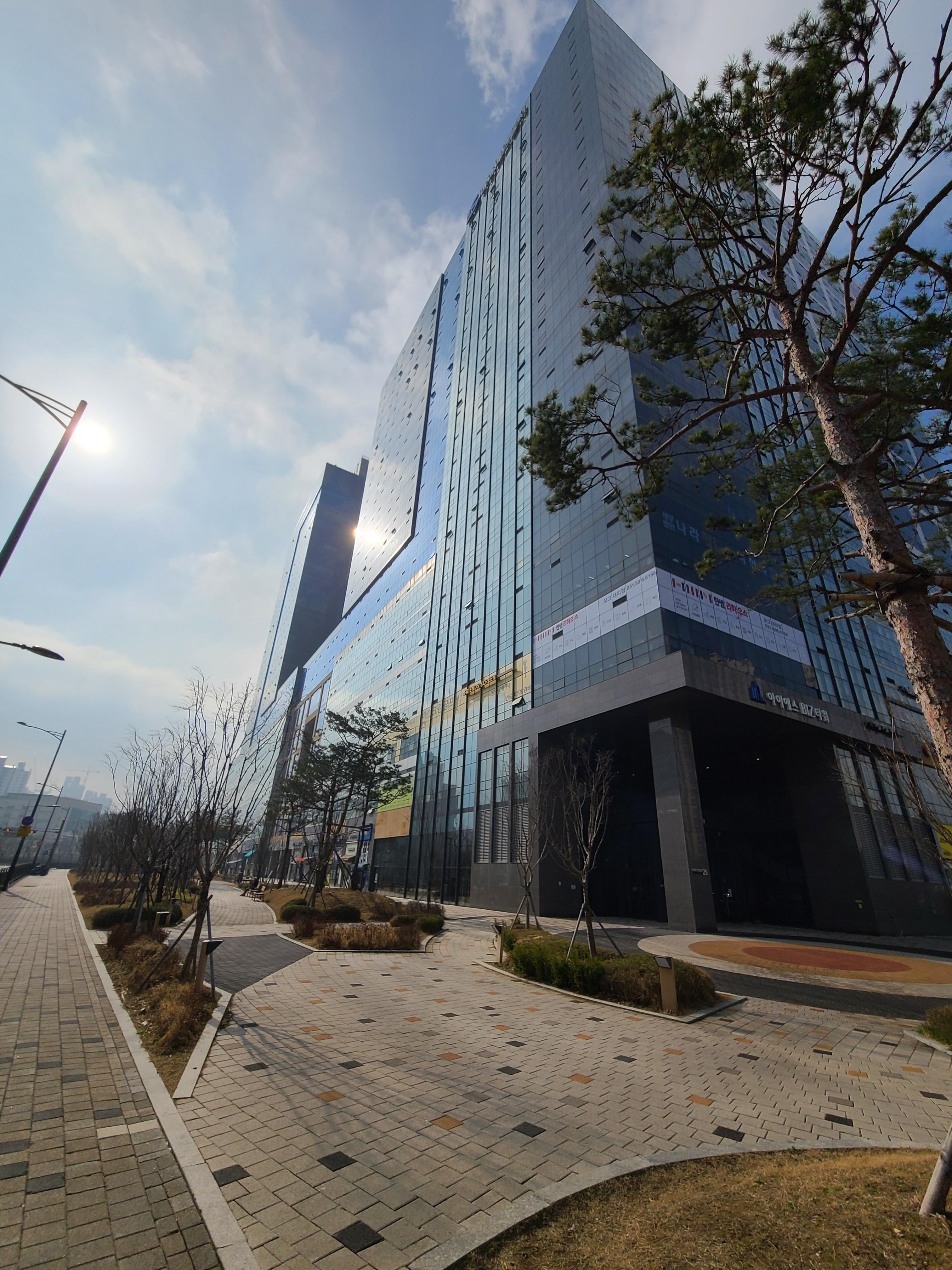 안양아이에스비즈타워 외관 및 주변환경1
