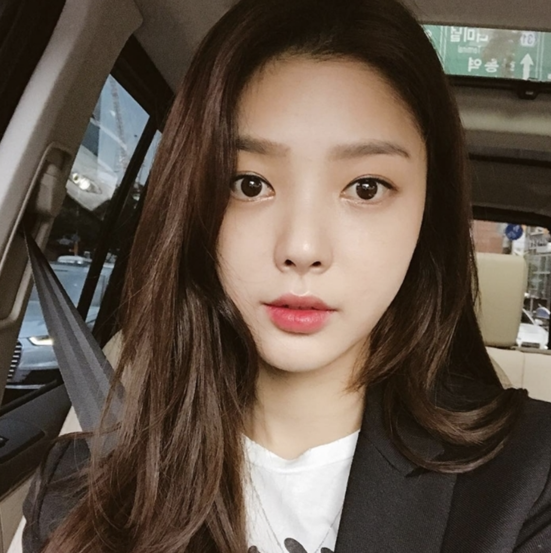엄현경 외모