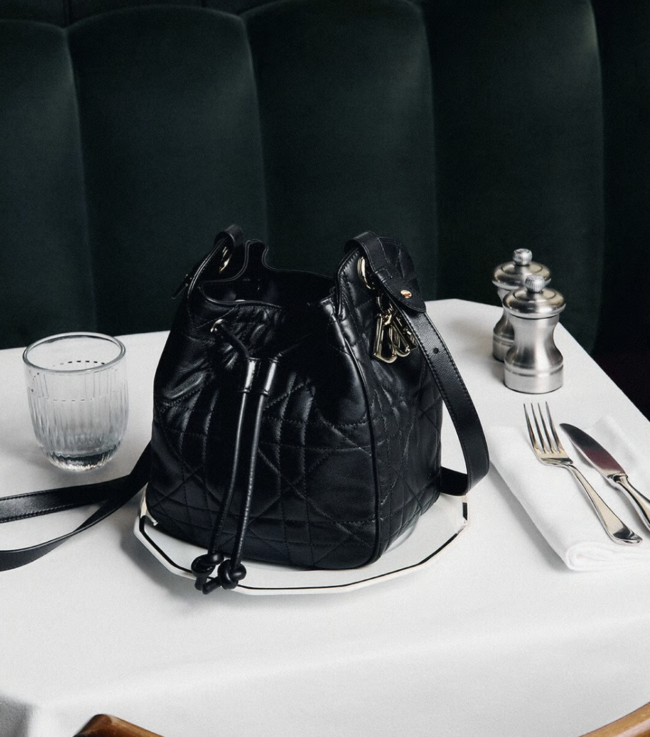 블랙핑크 지수 착용 PICK