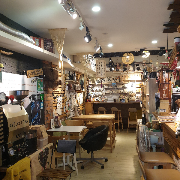 지우펀 카페: 임프레션 지우펀(IMPRESSION JIUFEN, 印象九份) 커피_카페 좌석