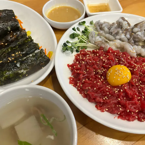 생생정보 대결 맛 대 맛 시장 육회 한 상 VS 누룽지마늘닭강정