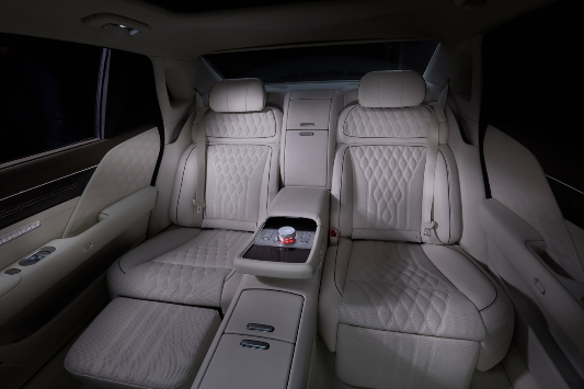 제네시스 G90LWB 내부 디자인