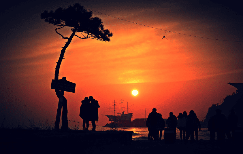 정동진에 해가 뜨는 장면