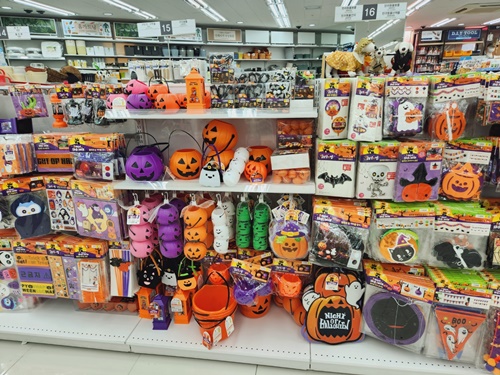 할로윈 용품 파티용품 풍선장식 마녀의상 망토 다이소