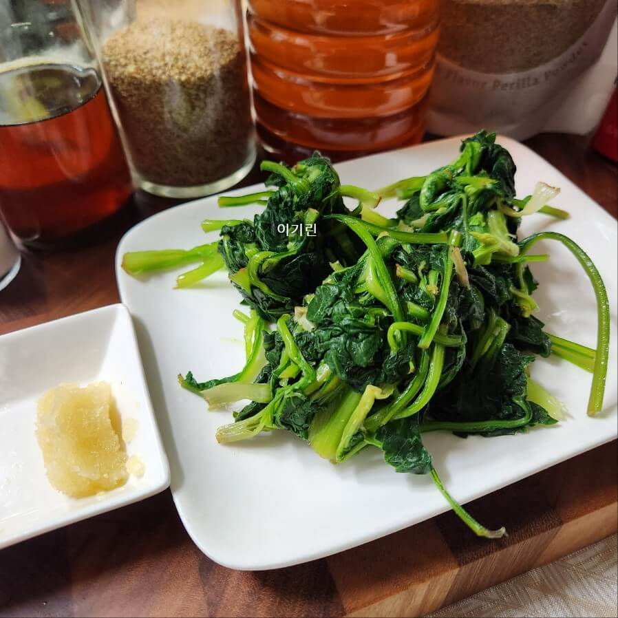 봄제철 취나물 손질 영양만점 취나물 무침 만드는 법 제철 나물