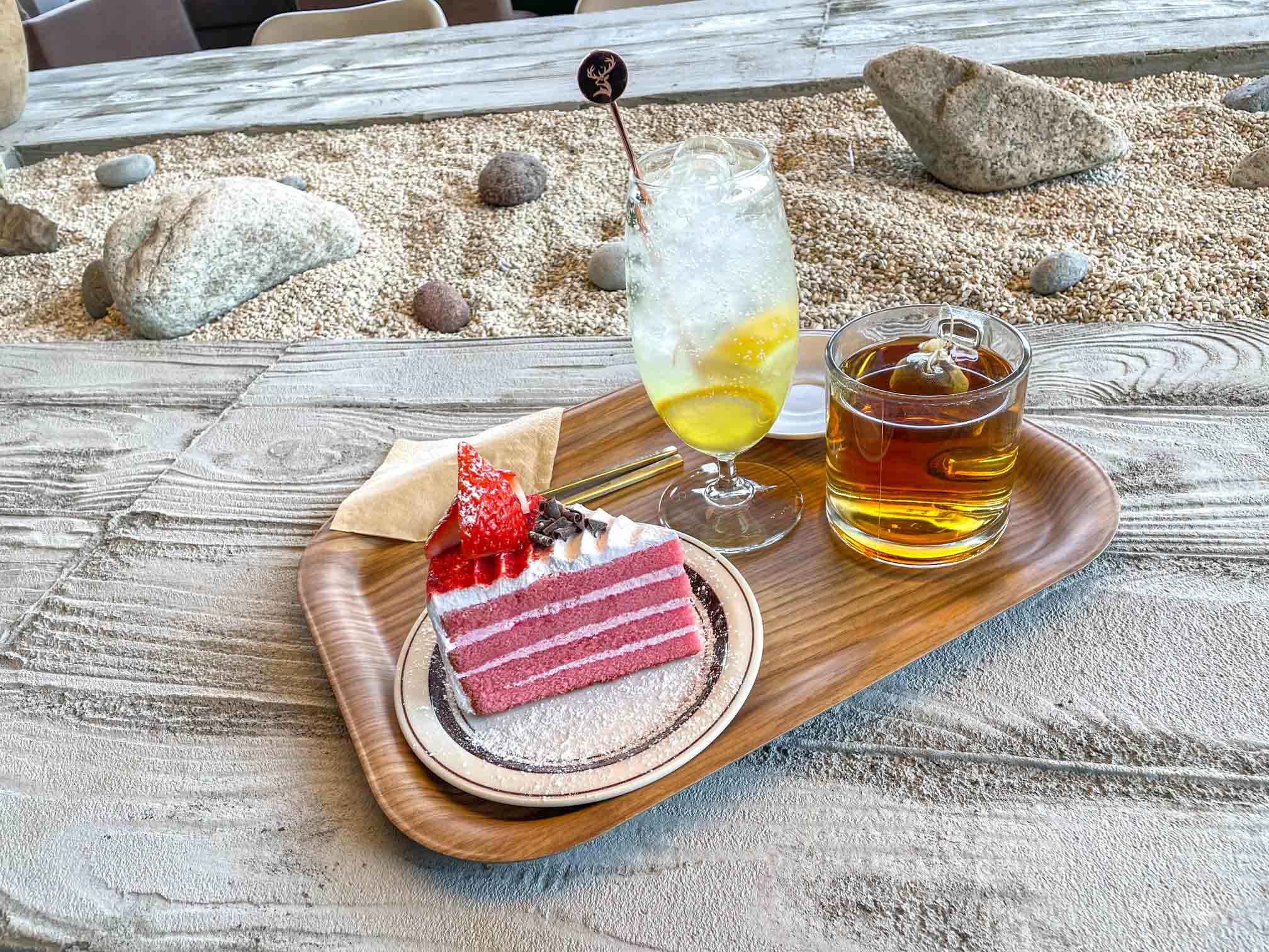 운천저수지 카페 알베르