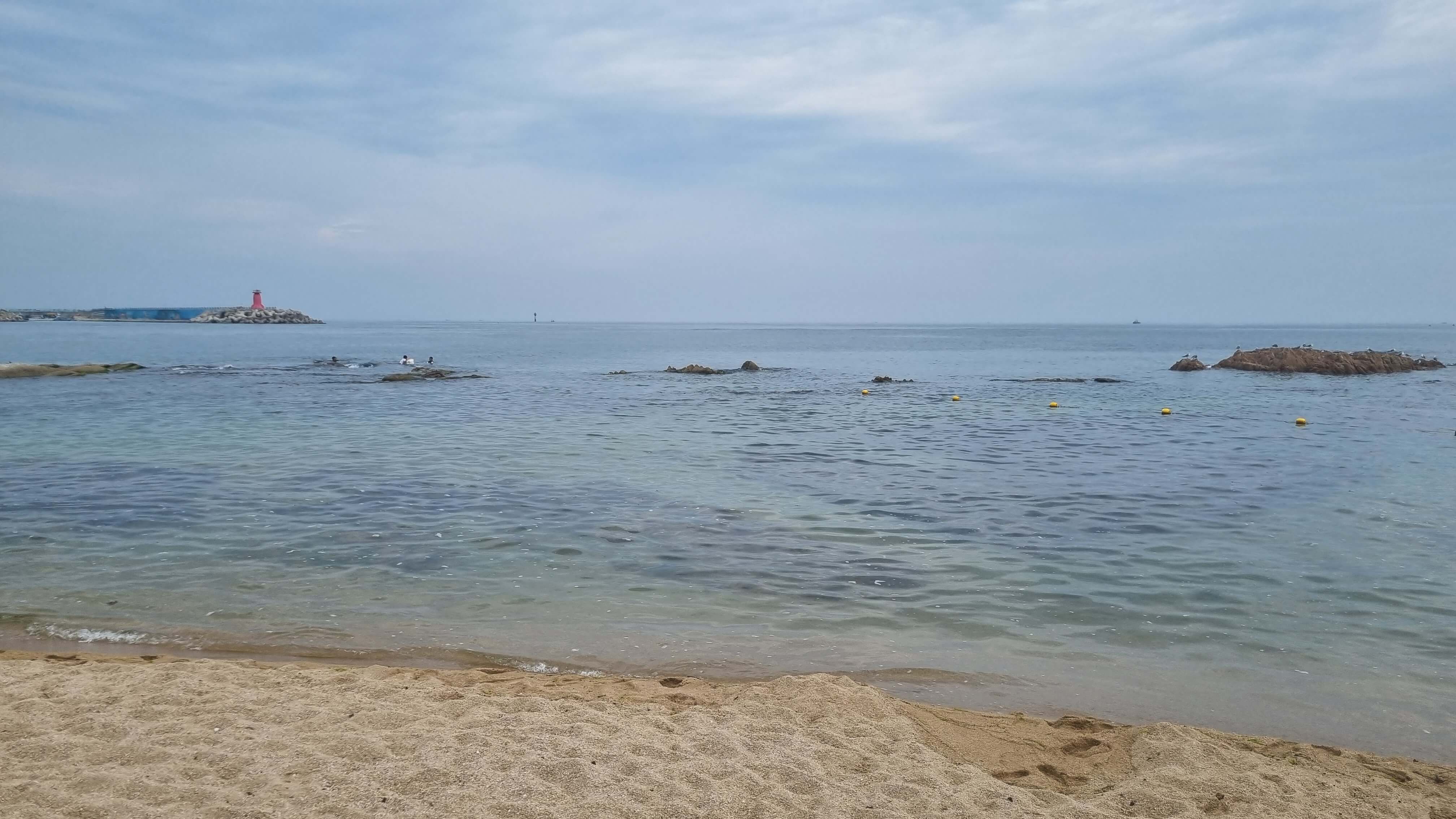 청간정 해수욕장 풍경-사진