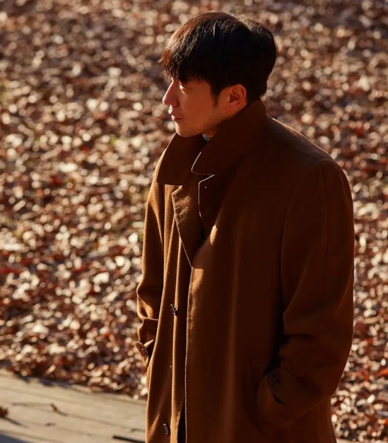 손석구 코트