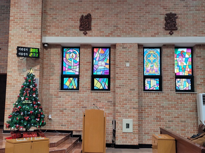 대전 판암동성당 스테인드글라스