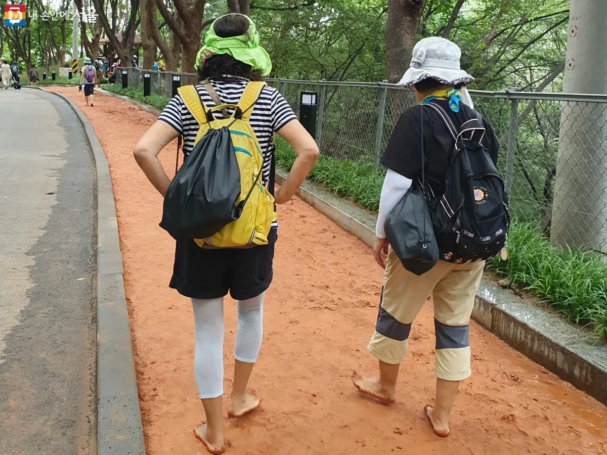 황토길 맨발걷기 효능 부작용 무좀_1