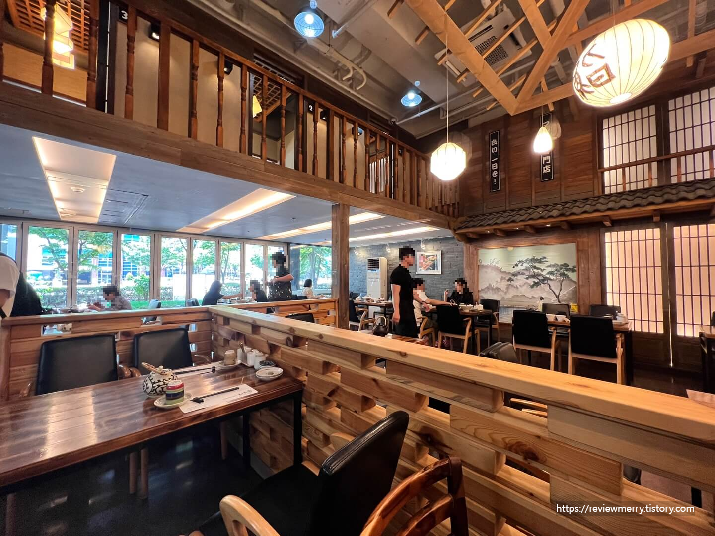 실내 좌석 사진