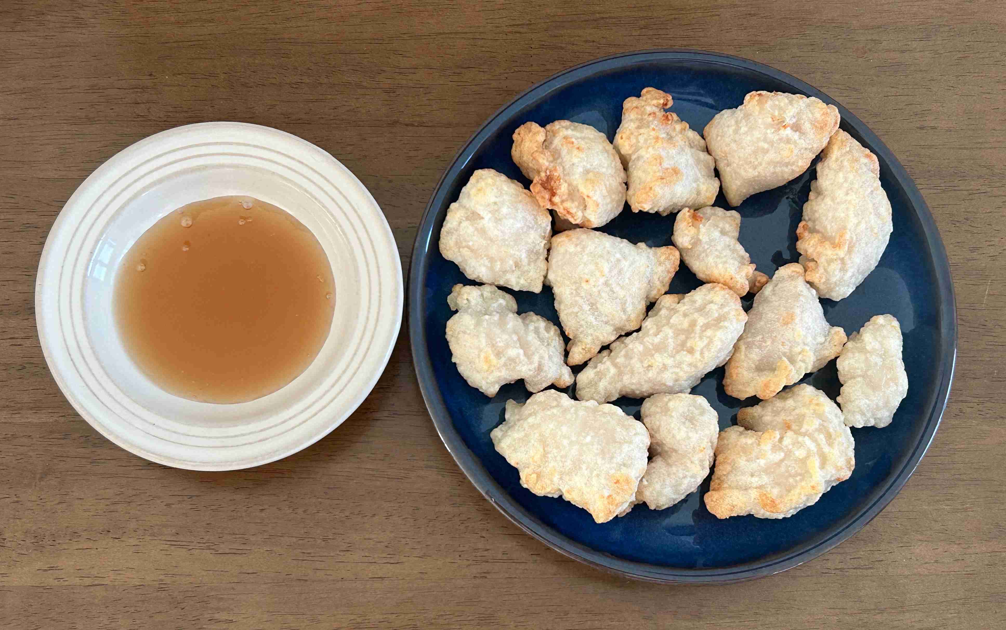 꿔바로우와 소스