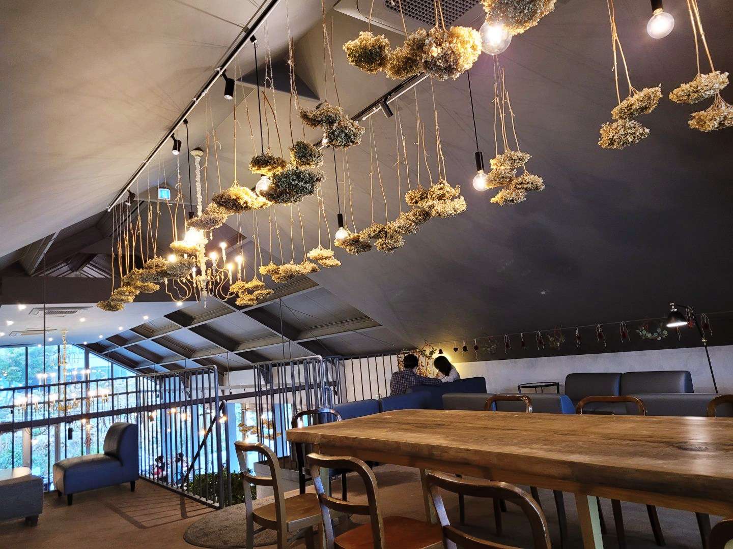 마호가니 2층도 예쁨