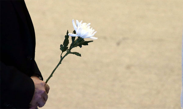 애즈원 이민 사망