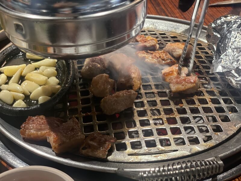 식사동 고기 맛집 동래정 식사점-가브리살 구이