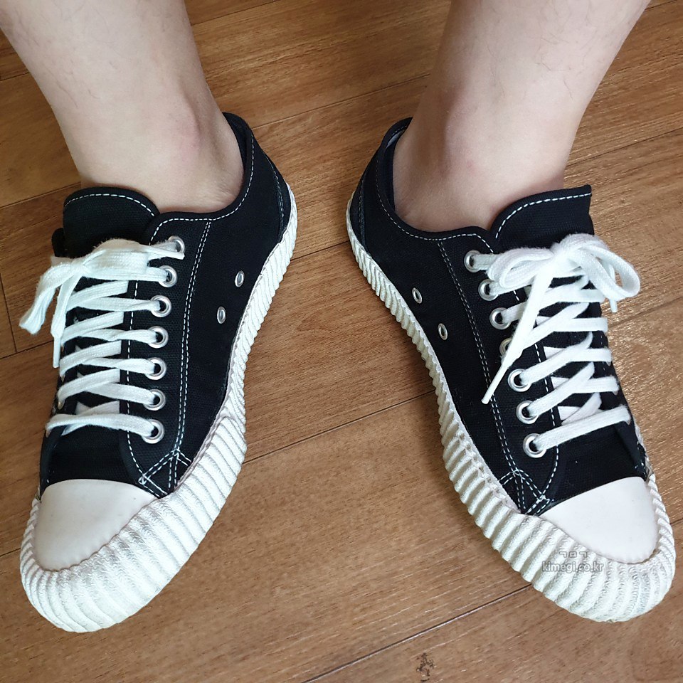 단화 신고 찍은 페이크삭스