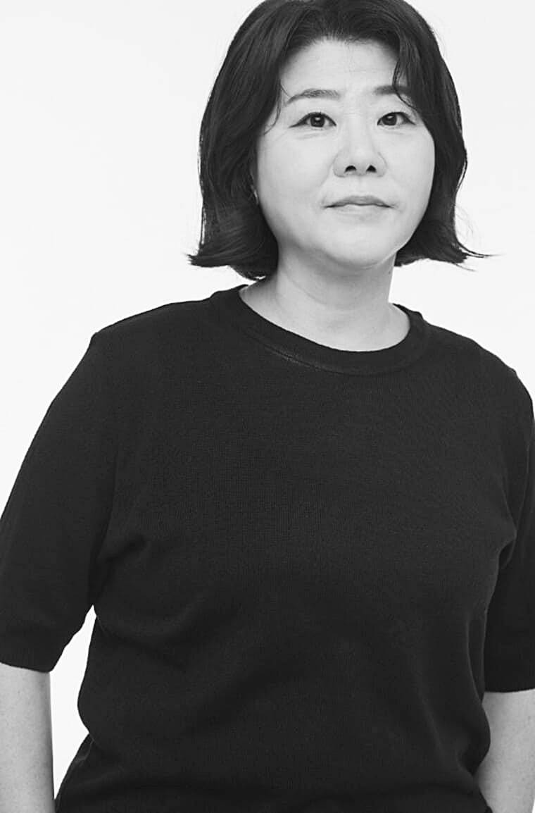 배우-이정은