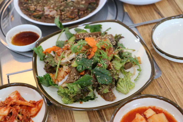생생정보 대결 맛 대 맛 육개장 즉석 만두전골 vs 활낙지 해물 칼국수 