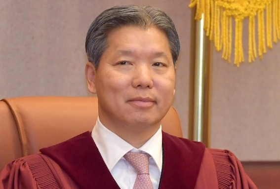 공수처 이영진 헌법재판관 골프접대 무혐의 불기소