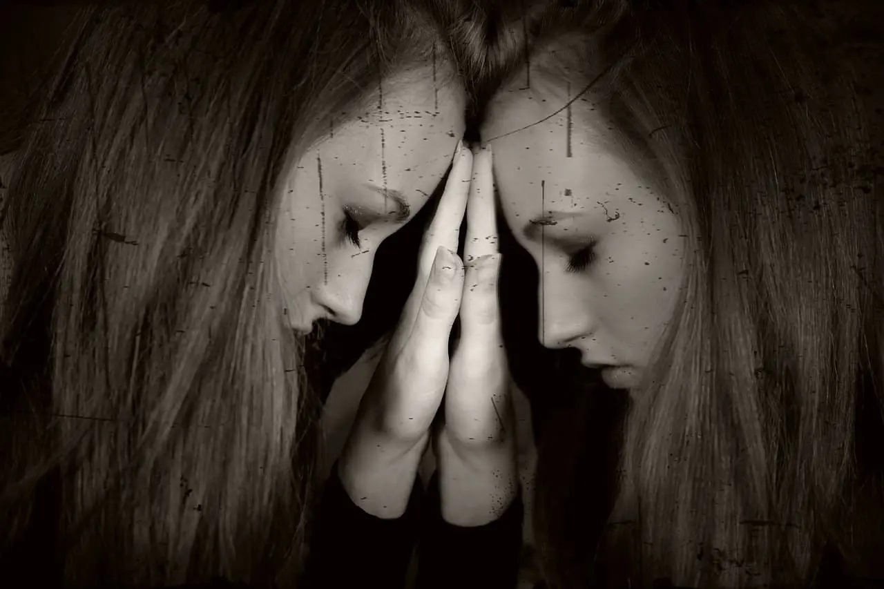 갑자기 숨 막히고 불안하다면 병원 가기 전 알아야 할 공황장애 초기 증상과 자가 관리법